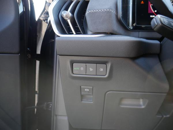 Skoda Kodiaq 2.0 TDI DSG Sportline 4x4 ACC LED AHK SHZ *941*