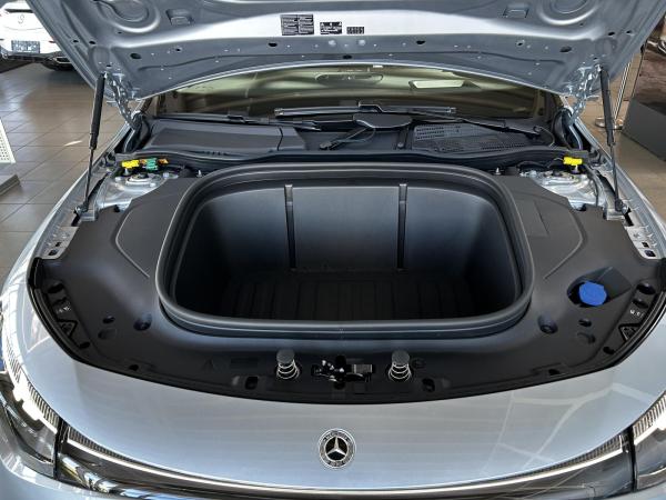 Mercedes-Benz CLA 250 CLA 350 4MATIC mit EQ Technologie+ AMG Line Plus+Head-up+Winter-Paket