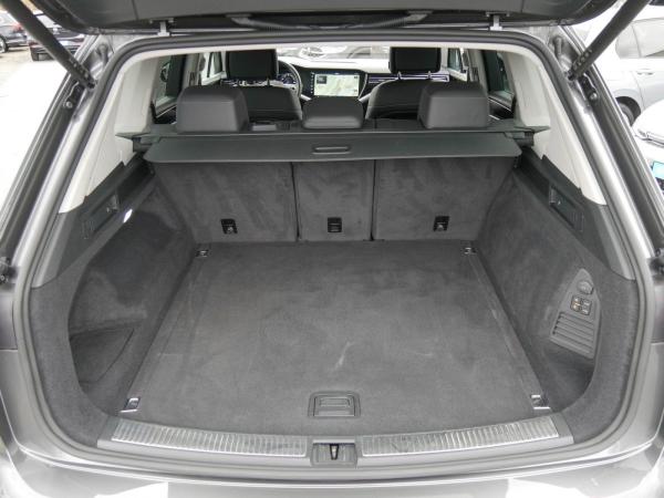 Volkswagen Touareg Elegance R-Line AHK Kamera ACC Navi