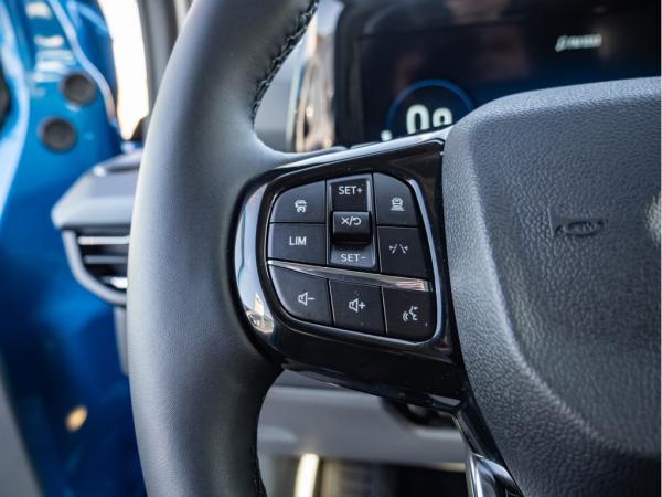 Ford Tourneo Custom Active L1 Automatik 170PS 8-Sitzer schwenkbare AHK LED-Scheinwerfer Kamera 3-Zonen Klimaautomatik