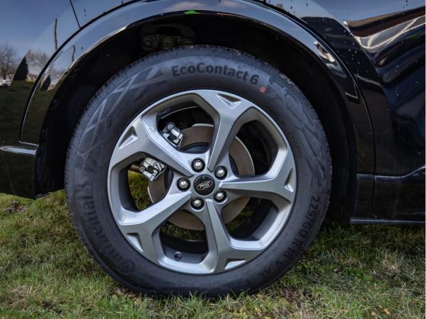 Ford Kuga ST-Line 1,5l EcoBoost 186PS Kamera Navi SYNC4 LED-Scheinwerfer SHZ vorn & hinten