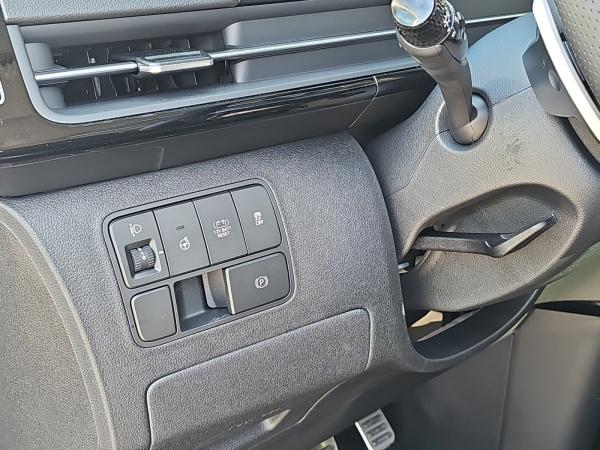 Hyundai STARIA 1.6T-GDI HYBRID SIGNATURE/LED/PANO