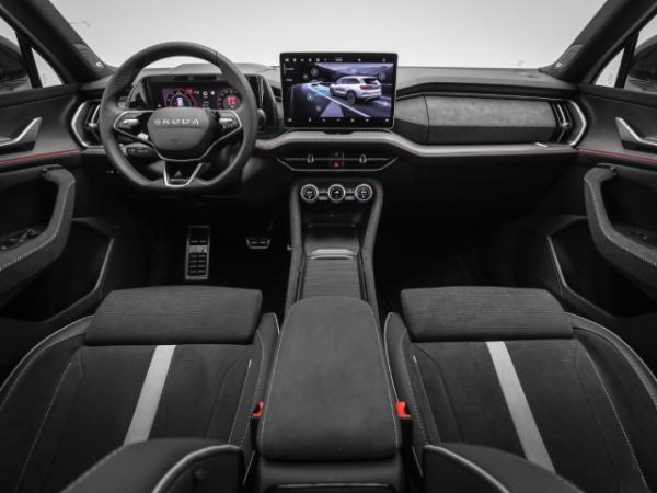 Skoda Kodiaq 2.0 TDI DSG 4x4 Sportline AHK Navi Pano Kamera Winter