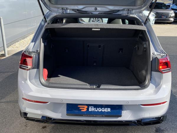 Volkswagen Golf VIII 1.5 eTSI DSG R-Line "Black Style" NAVI APP