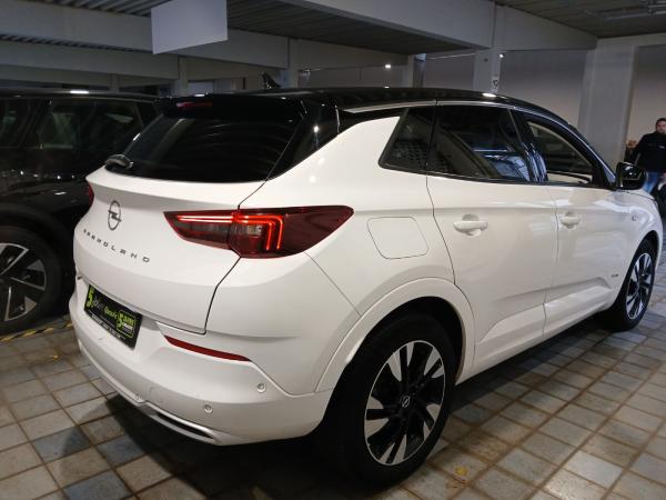 Opel Grandland 1.6T Navi,WirelessCharging,Sitzheizung