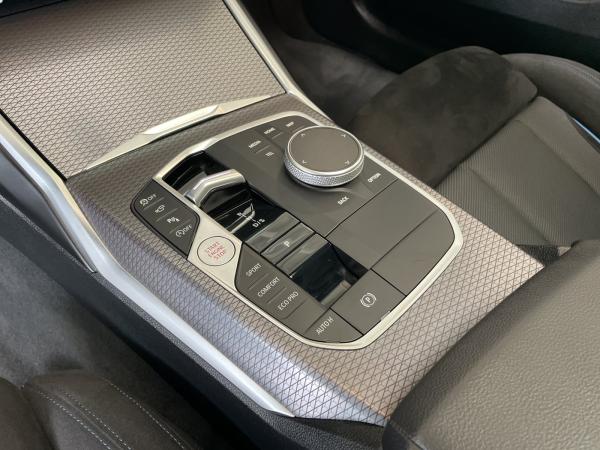 BMW 330 i xDrive Touring 🔥KOMBI-DEAL🔥M Sport AHK