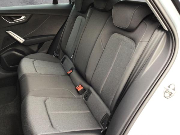 Audi Q2 advanced 30 TFSI Schaltgetriebe