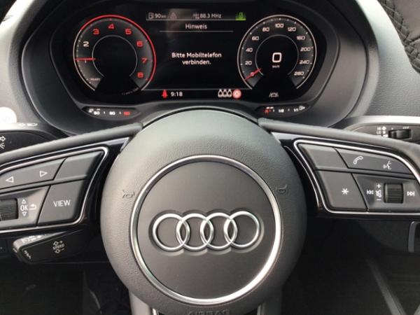 Audi Q2 advanced 30 TFSI Schaltgetriebe