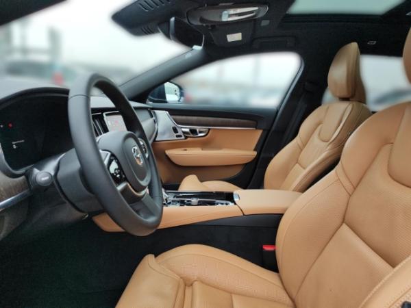 Volvo V90 T6 Plus Bright Plug-In Hybrid AWD Luftfederung HUD AD AHK-el. klappb. El. Panodach