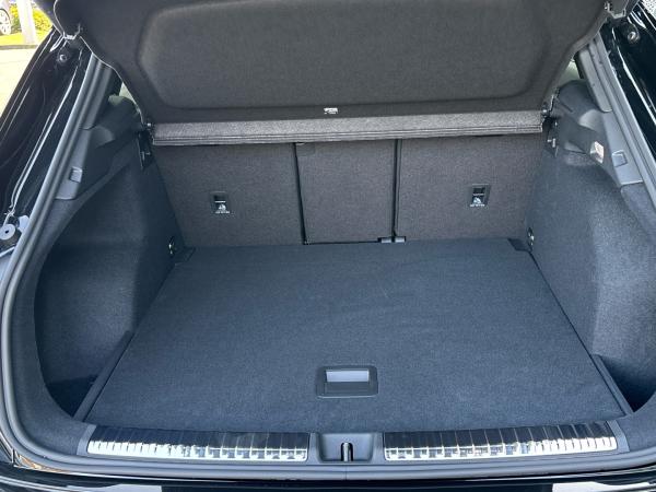 Audi Q3 TFSI S tronic Digitales Cockpit Navi Kamera