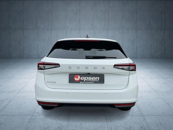 Skoda Superb Combi Selection 2.0l TDI DSG NAVI/AHK/ACC