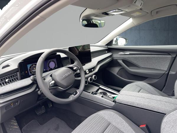 Skoda Superb Combi Selection 2.0l TDI DSG NAVI/AHK/ACC