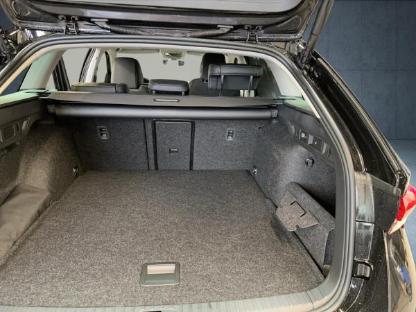 Skoda Octavia Combi Tour 2.0 TDI AHK/ACC/NAVI/LED