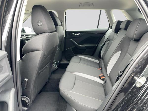 Skoda Kamiq Selection 1.0l TSI NAVI/PDC/RFK/KESSY