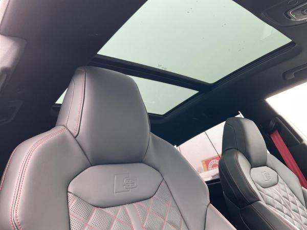 Audi Q8 SUV S line business TDI qu. tiptr. Stdhz PANO