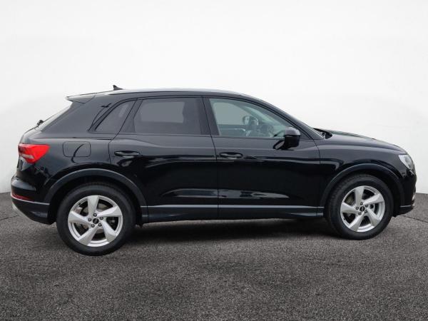 Audi Q3 35 TFSI advanced S-tronic Panorama Top-Paket