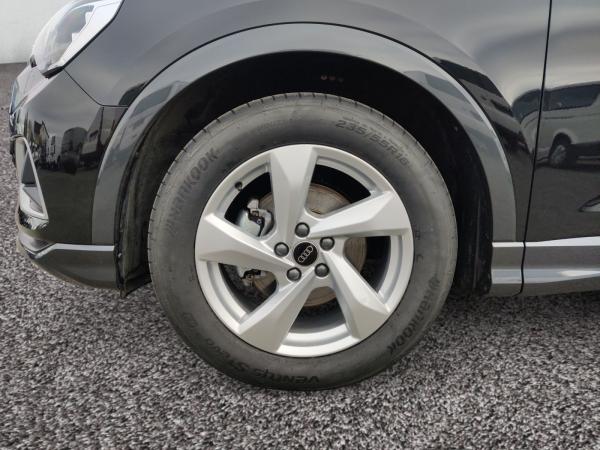 Audi Q3 35 TFSI advanced S-tronic Panorama Top-Paket