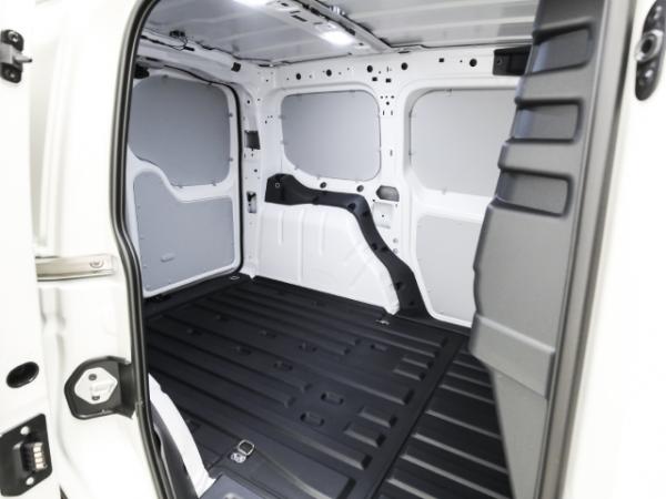 Volkswagen Caddy Cargo 2.0 TDI AHK Komfort Ganzjahresreifen