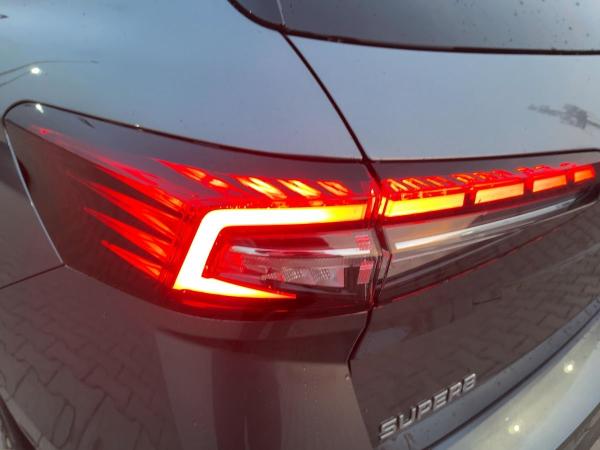 Skoda Superb Combi L&K 2,0 TDI DSG + Bestellaktion + sofort verfügbar
