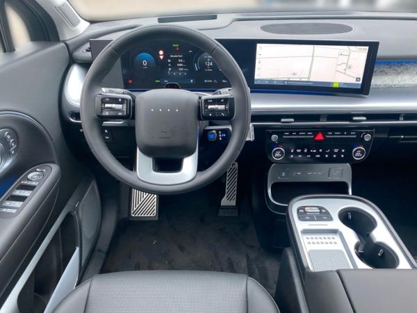 Hyundai IONIQ 9 Hyundai IONIQ 9