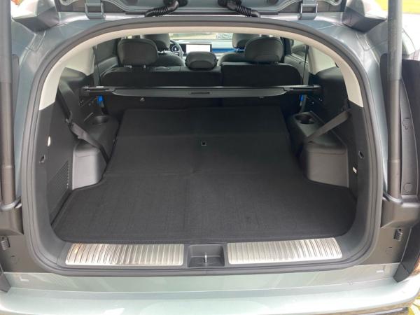 Hyundai IONIQ 9 Hyundai IONIQ 9