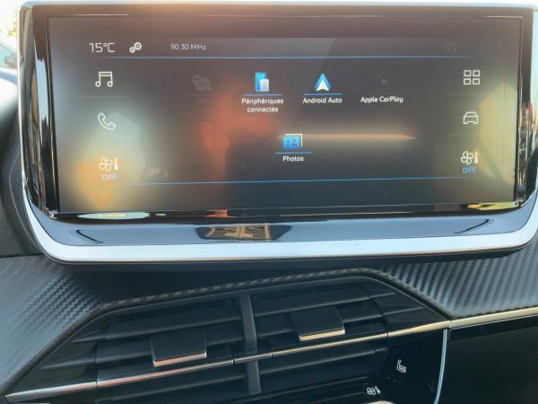 Peugeot 208 1.2 Benzin 100 Style LED+SHZ+KeyLess+SpurH