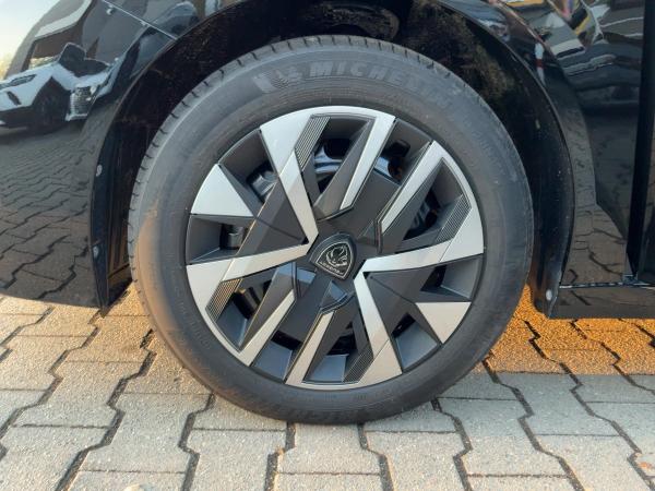 Peugeot 208 1.2 Benzin 100 Style LED+SHZ+KeyLess+SpurH