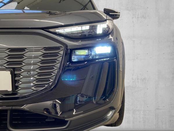 Audi Q6 e-tron SUV performance Pano*WR*AHK*Techpro*21