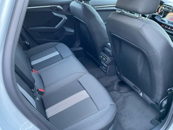 Audi A3 Sportback 35 TDI S tronic BUSINESS KAM ACC