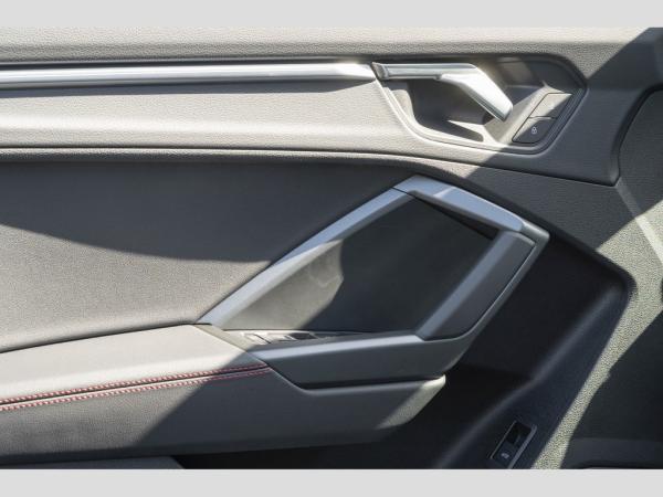 Audi Q3 Sportback 35 TFSI S line AHK/Optik-Paket schwarz/Dynamik-Paket/Sono Audi Q3 Sportback 35 TFSI S line AHK/Optik-Paket schwarz/Dynamik-Paket/Sono