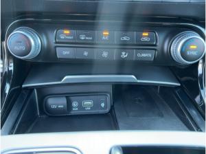 Kia Stinger GT V6 T-GDI 4WD H&K Navi Kamera Sitzklim Kia Stinger GT V6 T-GDI 4WD H&K Navi Kamera Sitzklim