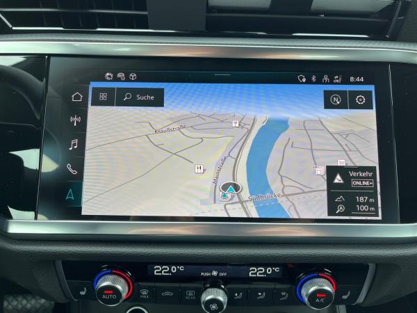 Audi Q3 advanced 35TDI S-tronic / MMI-Navi+, AHK, LED