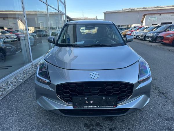 Suzuki Swift 1.2 HYBRID MT Club in allen Farben