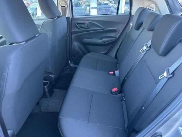 Suzuki Swift 1.2 HYBRID MT Club in allen Farben