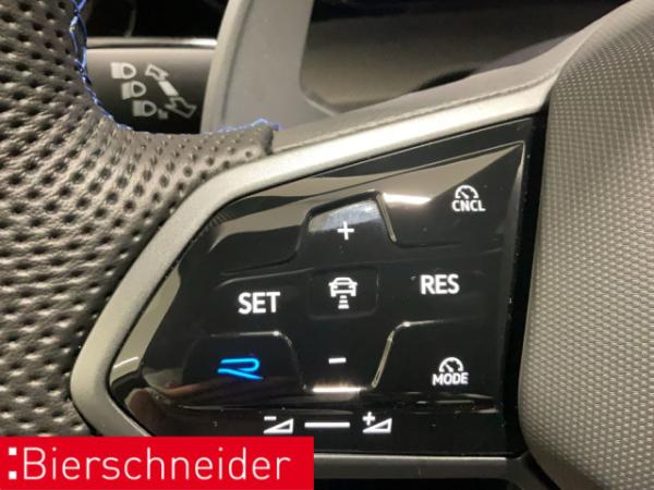 Volkswagen Golf Variant R Black 2.0 TSI DSG 4M. *AHK/DCC/KAM/270*