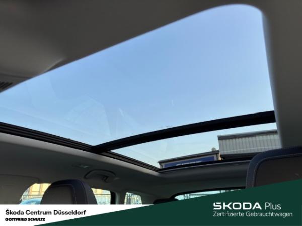 Skoda Karoq Tour TSI DSG AHK Panorama-Schiebedach elektrisch Lenkrad heizbar