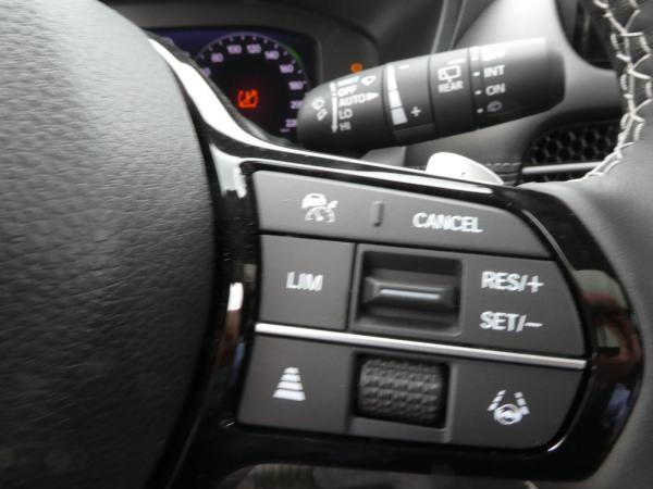 Honda ZR-V Honda ZR-V 2.0 i-MMD Hybrid Advance - Standort Hamburg