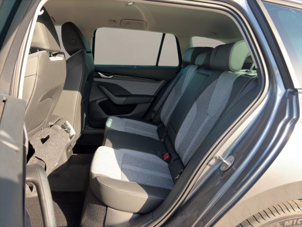 Skoda Octavia Combi 2.0 TDI DSG SOFORT VERFÜGBAR!Balance ACC AHK AUT LM