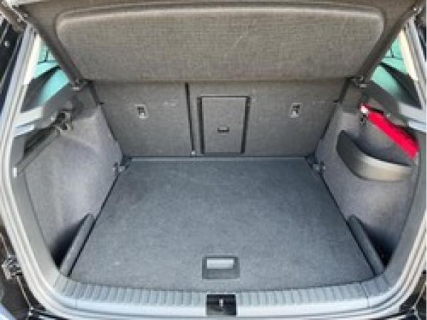 Skoda Karoq Selection Tour 1.5 TSI 110kW DSG - AHK Pano ACC Virtual Cockpit Navi Area View LM MFL Smart Link LED