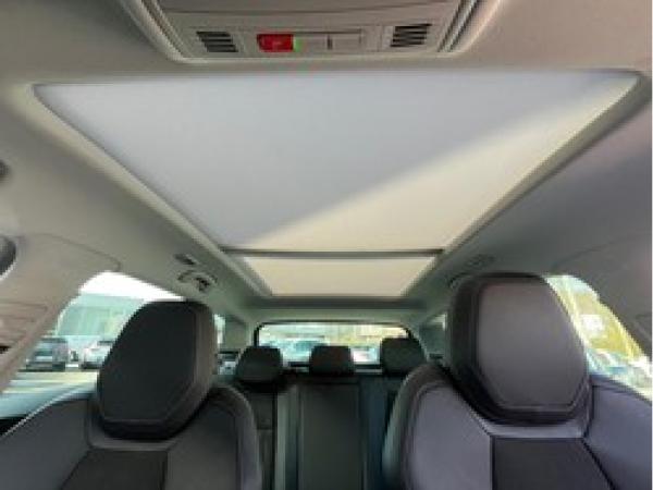 Skoda Karoq Selection Tour 1.5 TSI 110kW DSG - AHK Pano ACC Virtual Cockpit Navi Area View LM MFL Smart Link LED