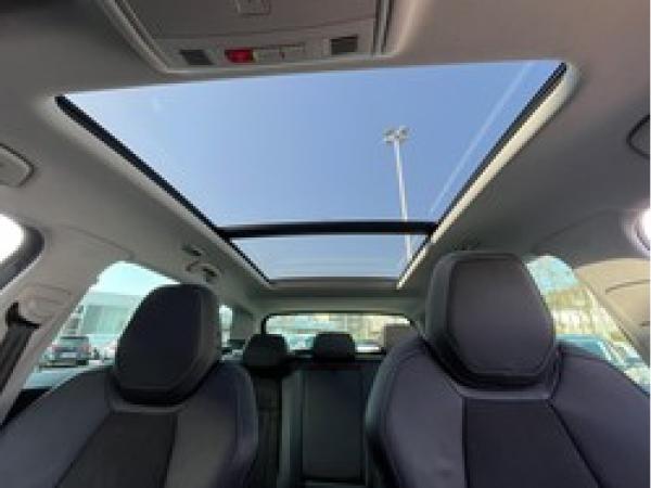 Skoda Karoq Selection Tour 1.5 TSI 110kW DSG - AHK Pano ACC Virtual Cockpit Navi Area View LM MFL Smart Link LED