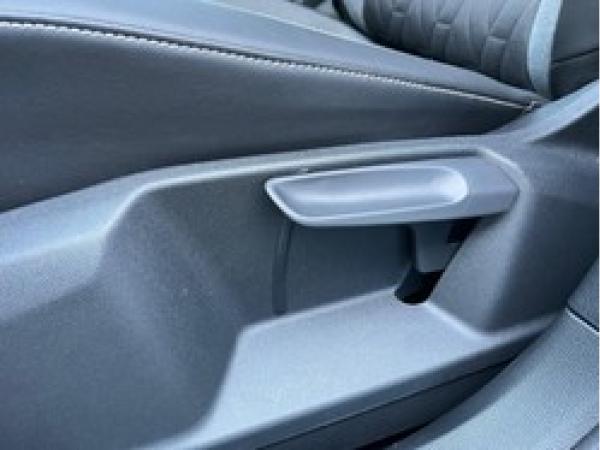 Volkswagen T-Roc 1.0 TSI Goal - + Navi + Klima + SHZ + Park Assist + ACC+LM+CarPlay+Digital Cockpit