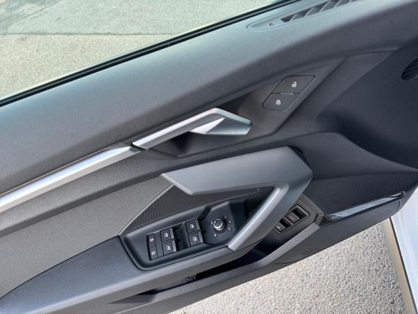 Audi A3 Sportback S line 40TFSIe HUD KAM NAV SONOS