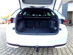 Skoda Octavia Combi 2.0 TDI Sportline DSG Matrix AHK
