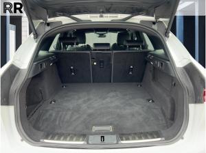 Jaguar F-Pace P400e R-Dynamic SE AWD Hybrid