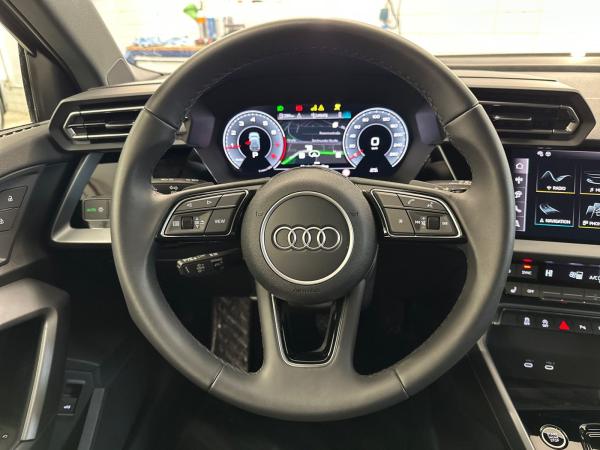 Audi A3 Sportback 30 TFSI advanced S tronic *LED*Navi*