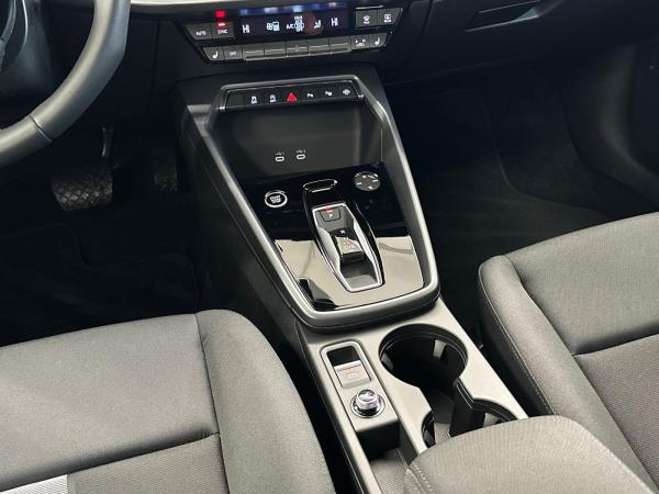 Audi A3 Sportback 30 TFSI advanced S tronic *LED*Navi*