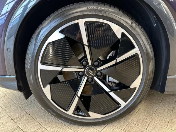 Audi Q4 e-tron Q4 Sportback 45 e-tron qu. *Matrix*AHK*HuD*Sonos*