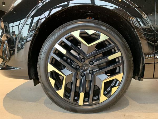 Cupra Terramar VZ Tribe Edition e-HYBRID 200 kW (272 PS) 6-Gang-DSG;SONDERAKTION;AHZV;Matrix;Sennheiser;Pano uvm.