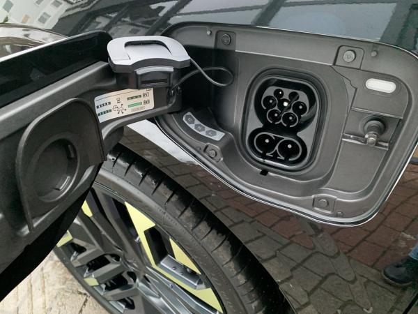Cupra Terramar VZ Tribe Edition e-HYBRID 200 kW (272 PS) 6-Gang-DSG;SONDERAKTION;AHZV;Matrix;Sennheiser;Pano uvm.